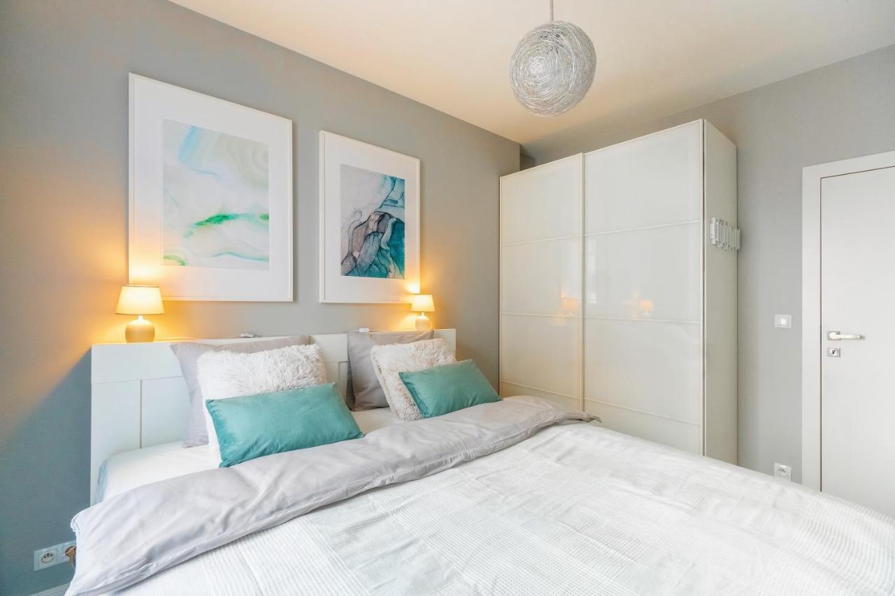 Apartament Jana Kazimierza 47 - 2 Sypialnie, 70M2, Balkon, Parking, Wi-Fi Warschau Buitenkant foto
